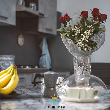 Appartement Tra I Due Mari à Ruffano Extérieur photo